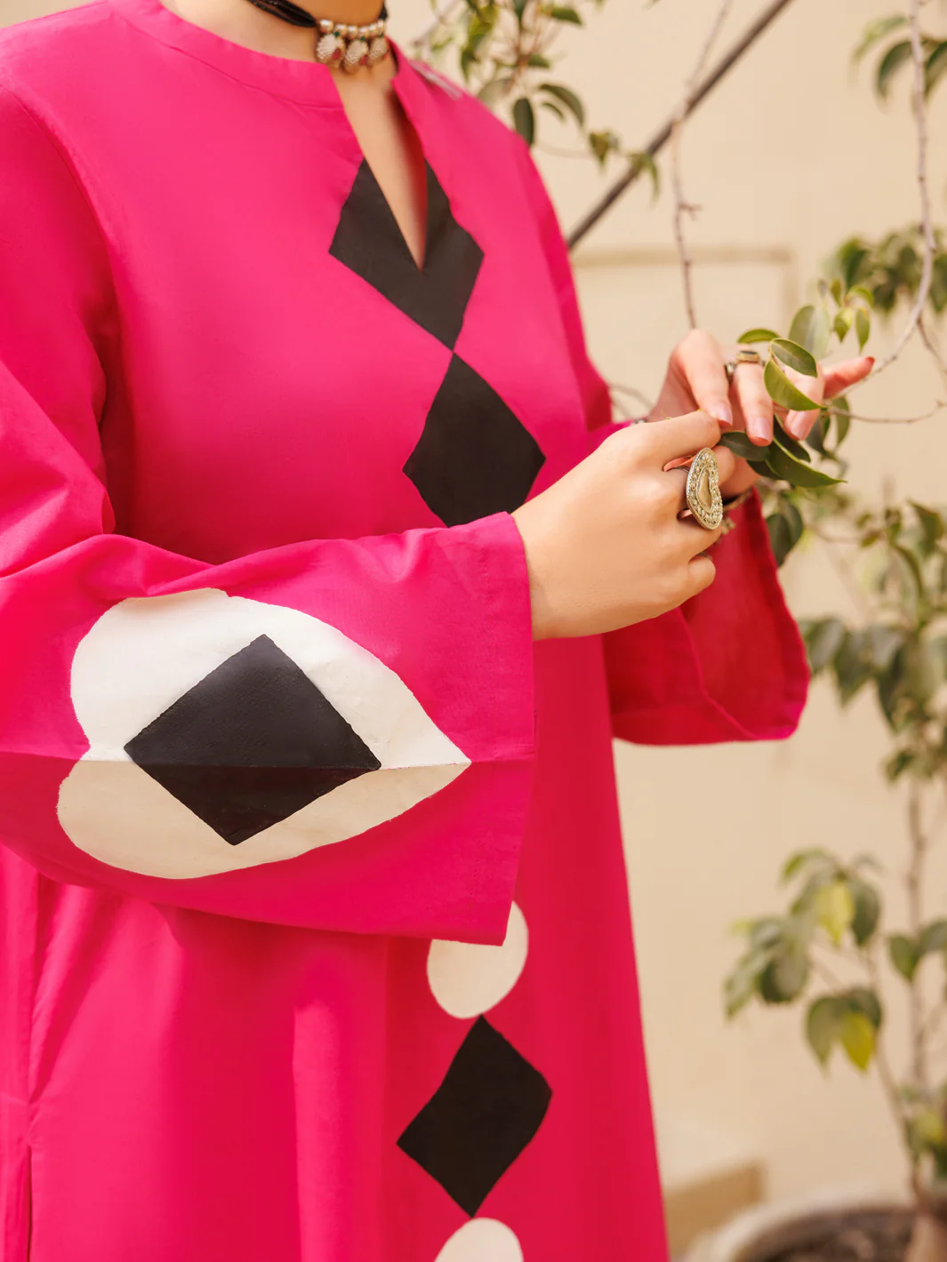 Fuchsia Lawn 2Pc Stitched - AL-2PS-LKS-1164 - Image 4