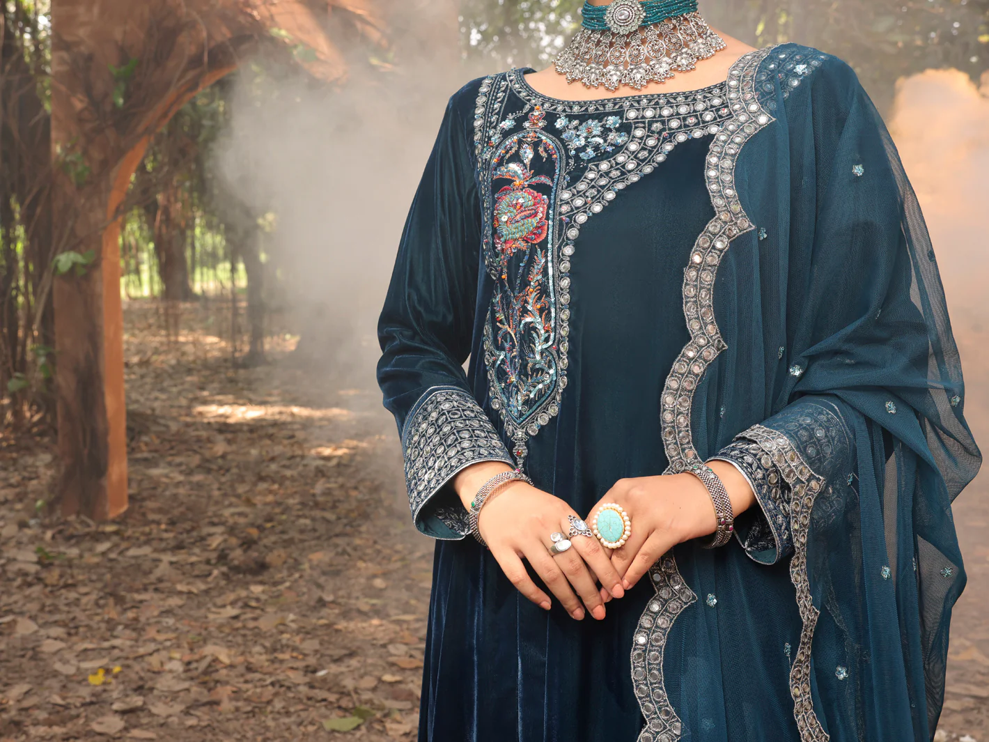Blue Velvet 3 Piece Formal Stitched - AL-3PS-LS-385 - Image 4