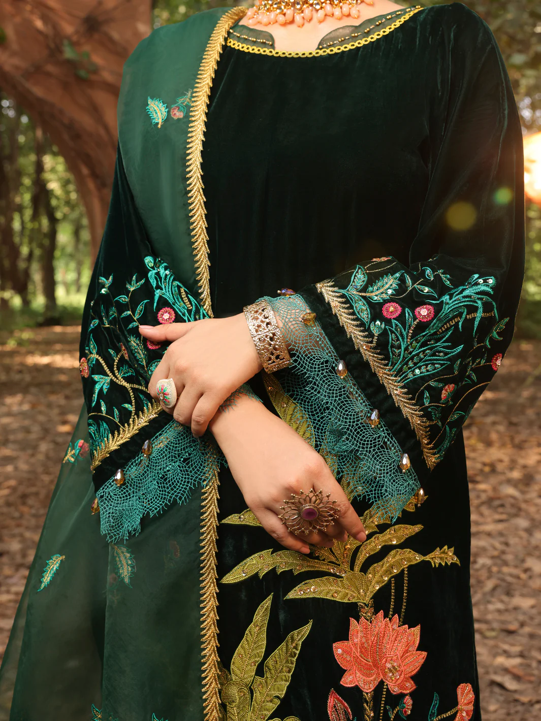 Dark Green Velvet 3 Piece Formal Stitched - AL-3PS-LS-389 - Image 4