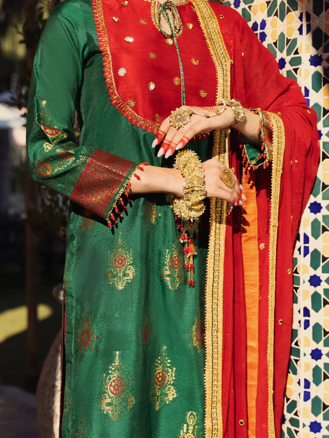 Green Yarn-Dyed Jacquard 3 Piece Formal Unstitched - AL-3PS-LS-UN-415 - Image 3
