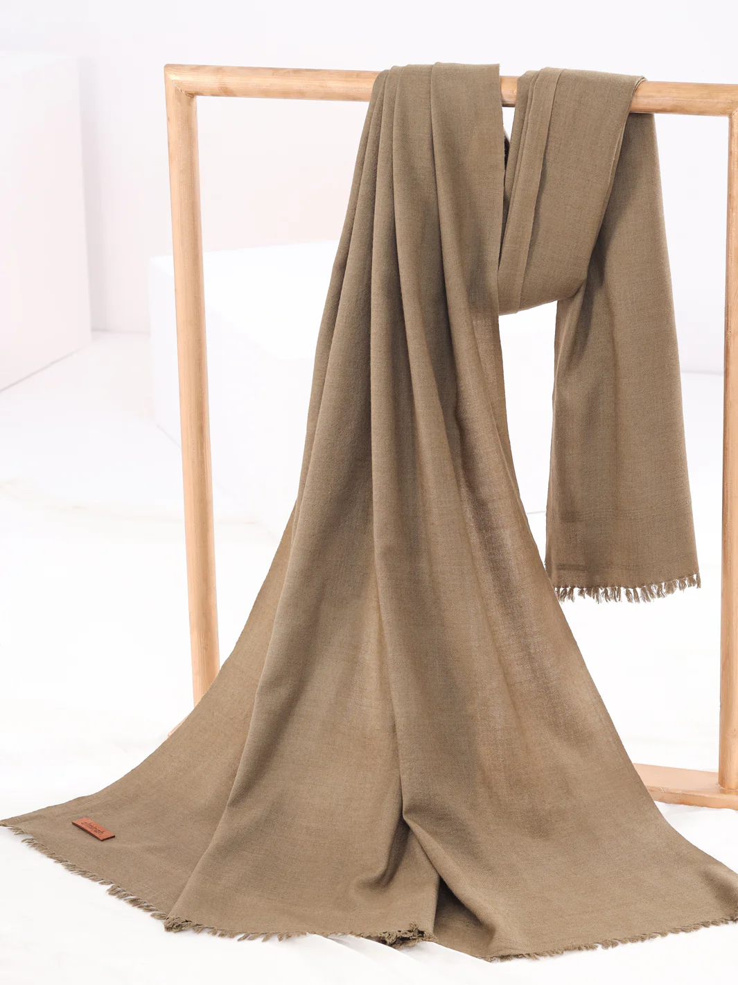 Olive Green Woolen Shawl For Men - AL-SH-016 - Image 3