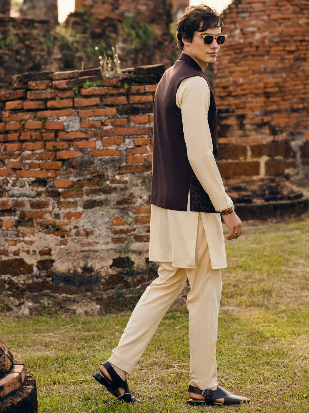 Dark Brown Blended Waistcoat - AL-WC-487 - Image 3