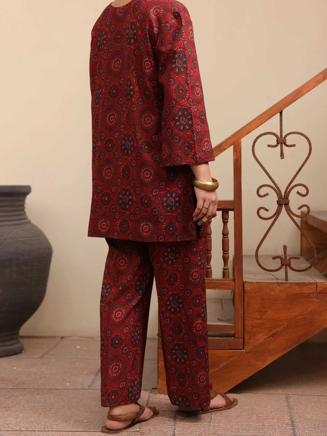 Maroon Linen 2 Piece Stitched - ALCR-2PS-LKS-1062 - Image 2