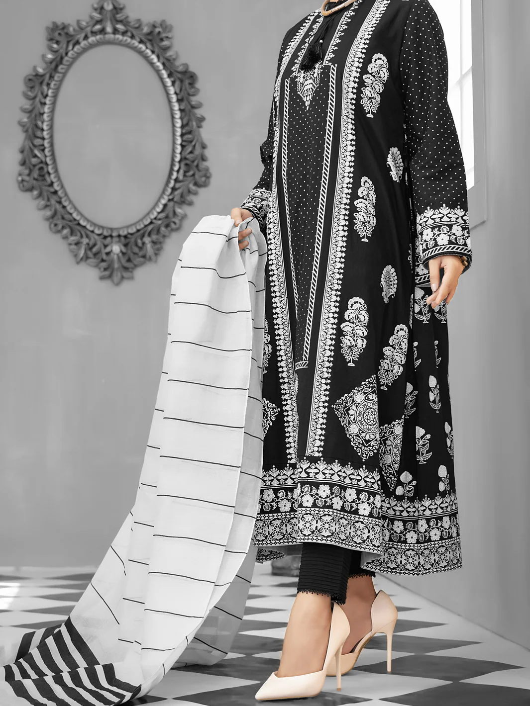 Black Lawn 2 Piece Stitched - ALP-1032 - Image 2