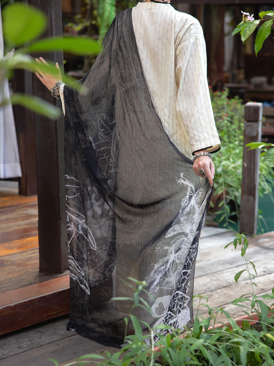 Off White Dobby 2Pc Stitched - ALP-2PS-LKS-1832 - Image 2