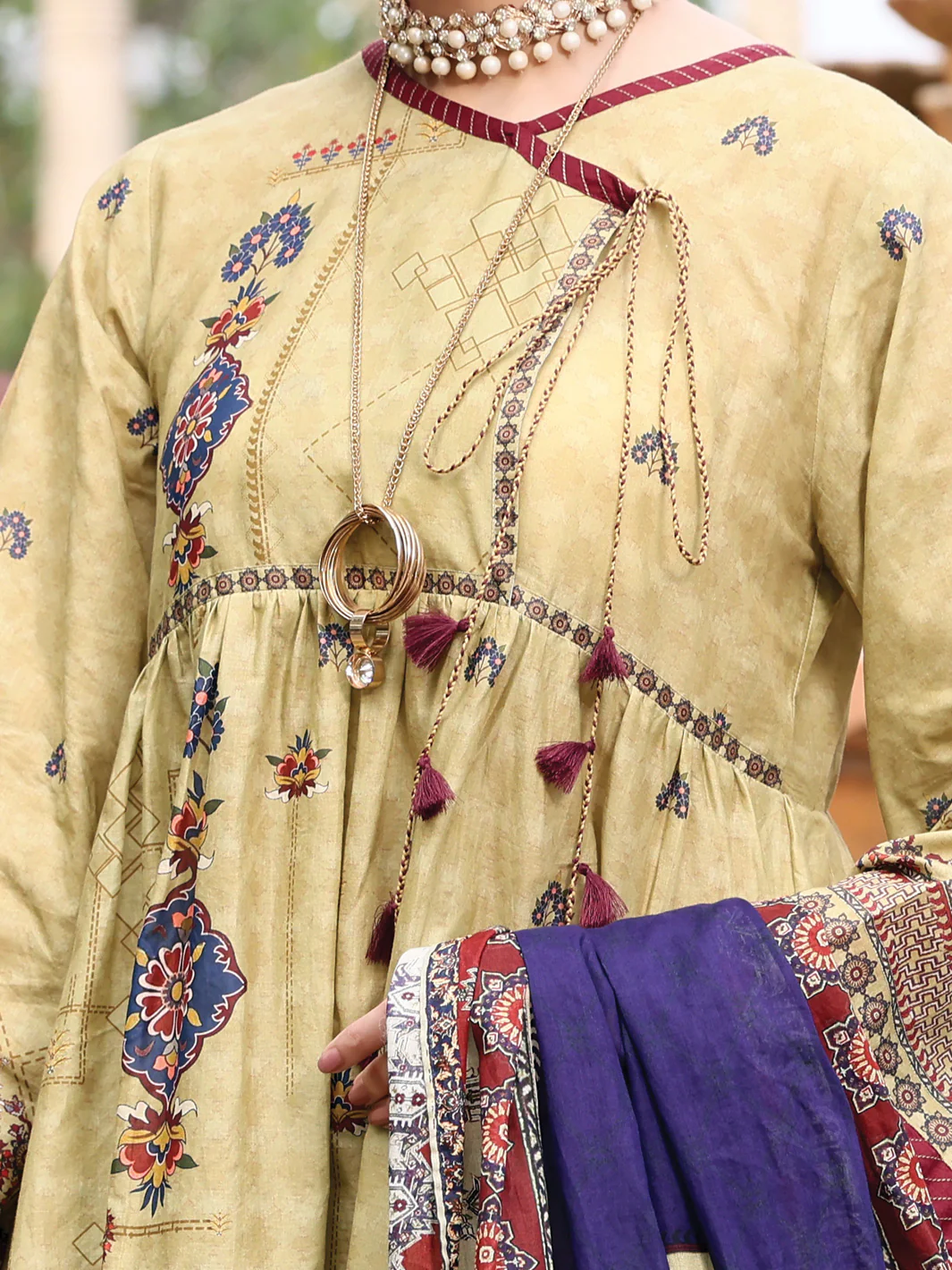 Khaki Lawn 3 Piece Stitched - ALP-3PS-1040 - Image 2