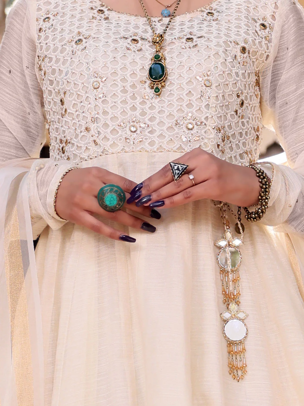 White Khaddi 3 Piece Stitched - ALP-3PS-1072/S - Image 2
