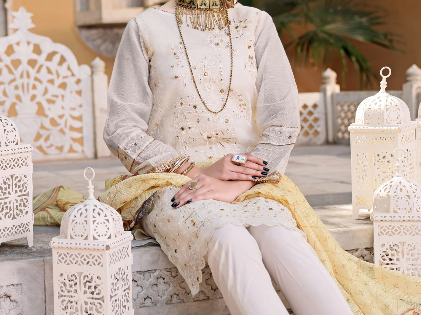 White Khaddi 3 Piece Stitched - ALP-3PS-1074/S - Image 3