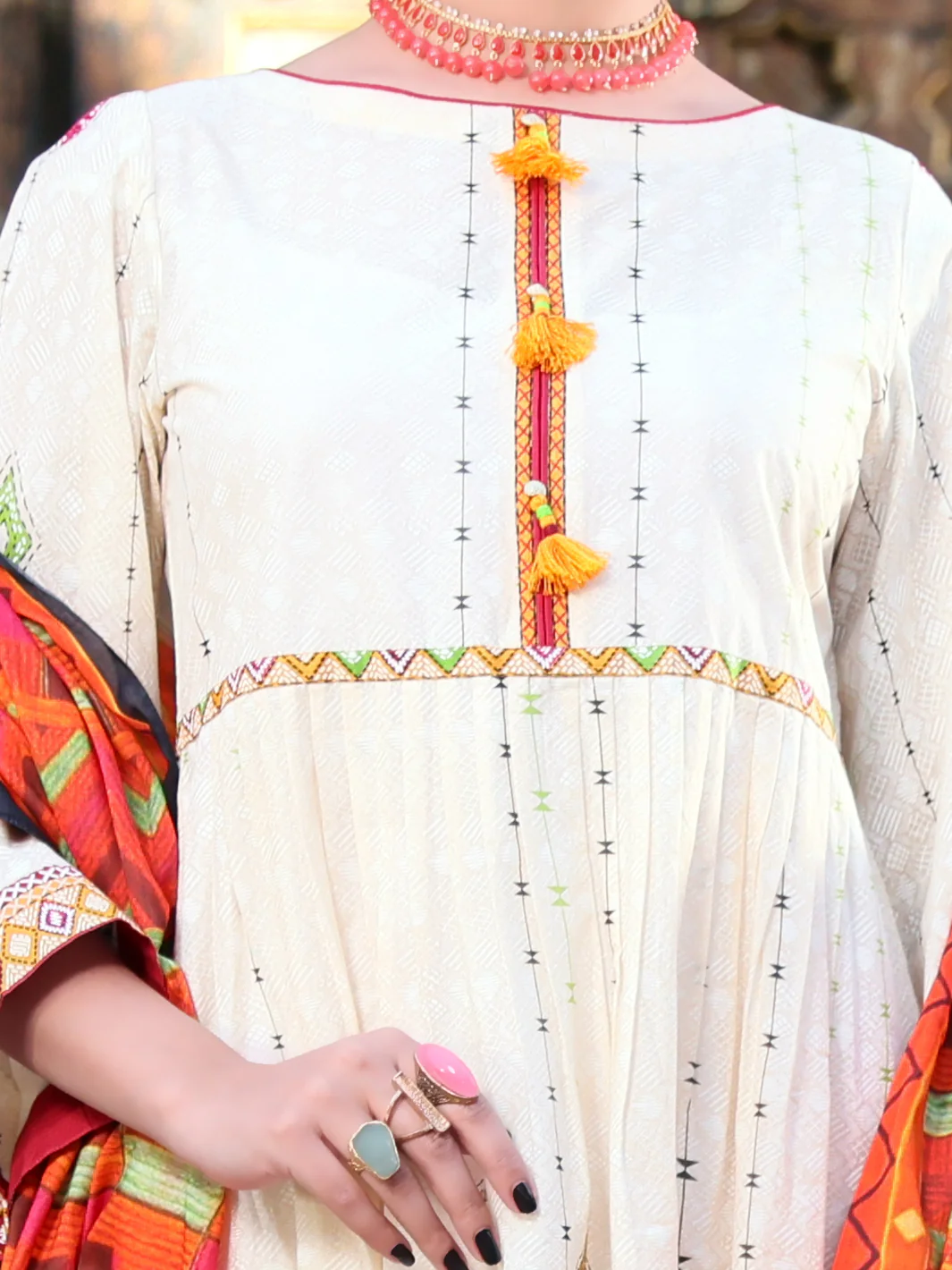Off White Lawn 3 Piece Stitched - ALP-3PS-1117 - Image 3