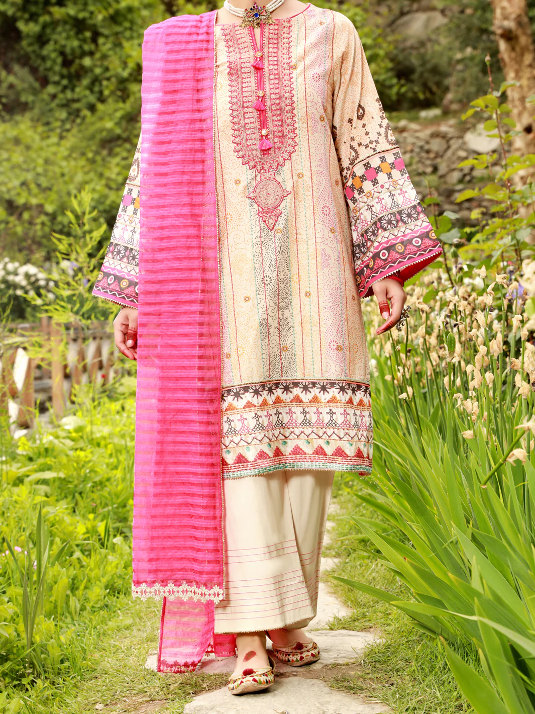 Off White Lawn 3 Piece Stitched - ALP-3PS-1387