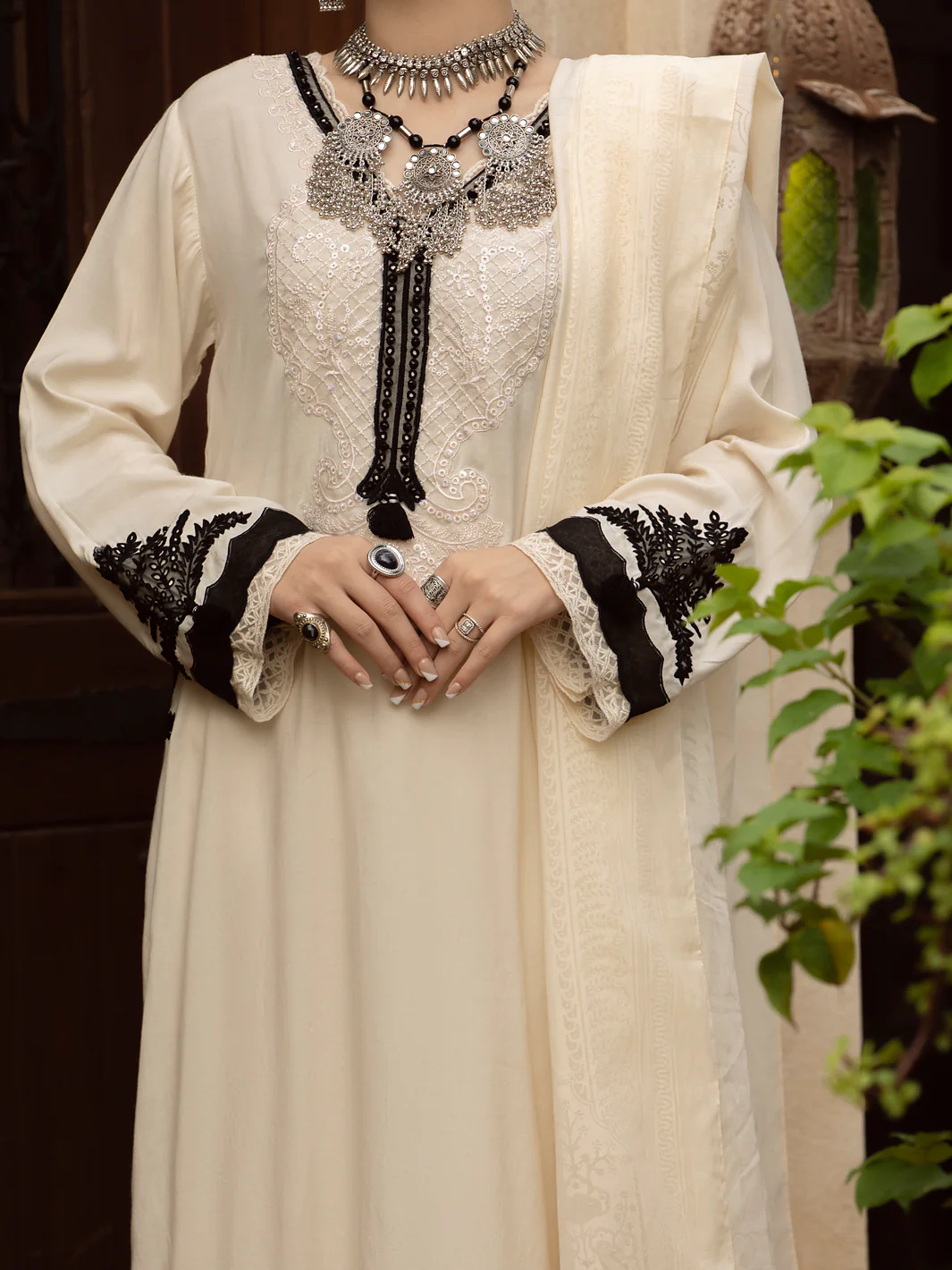 Off White Viscose 3 Piece Unstitched - ALP-3PS-1402 - Image 5