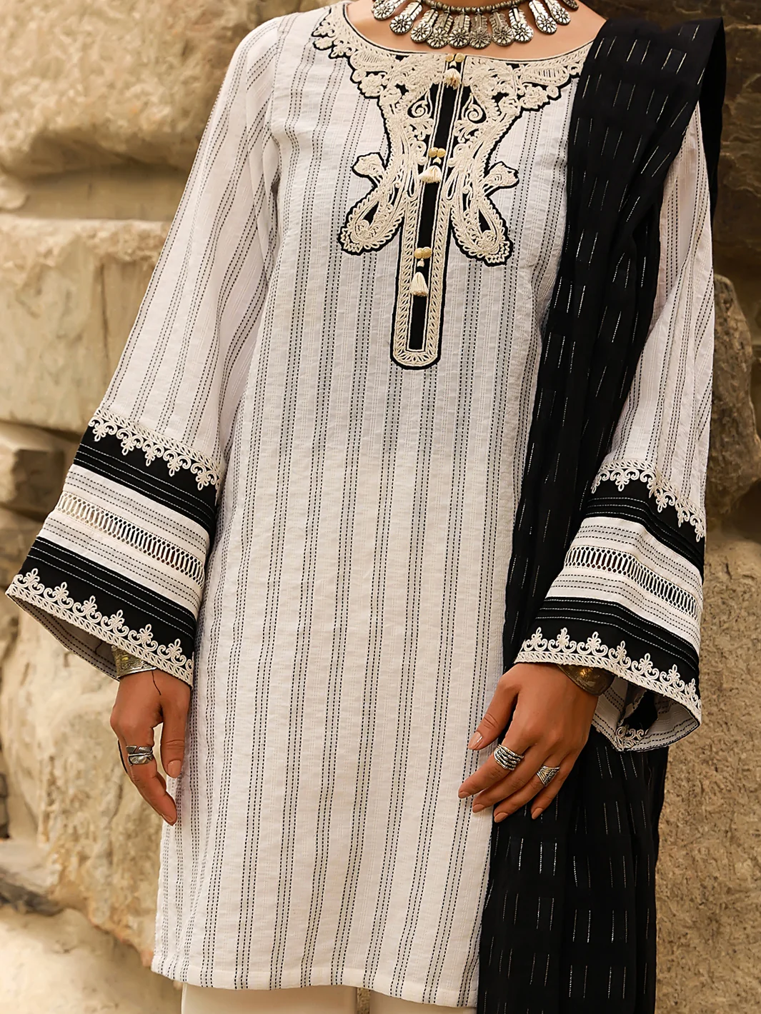White Jacquard 3 Piece Stitched - ALP-3PS-1413 - Image 3