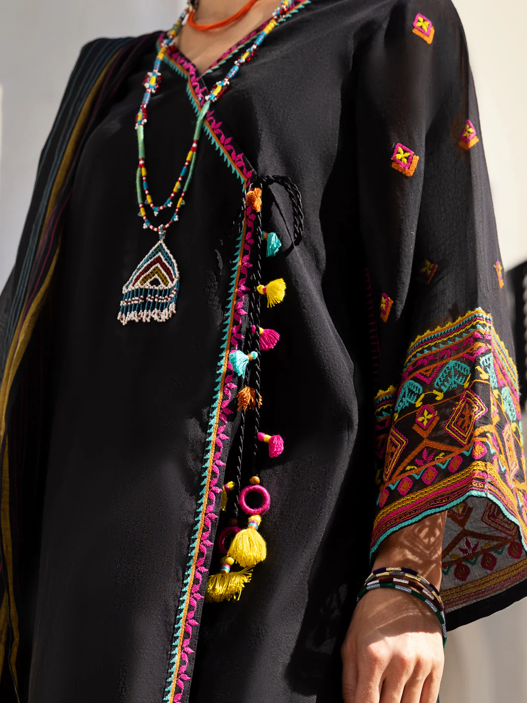 Black Yarn-Dyed 3 Piece Stitched - ALP-3PS-1443 - Image 3