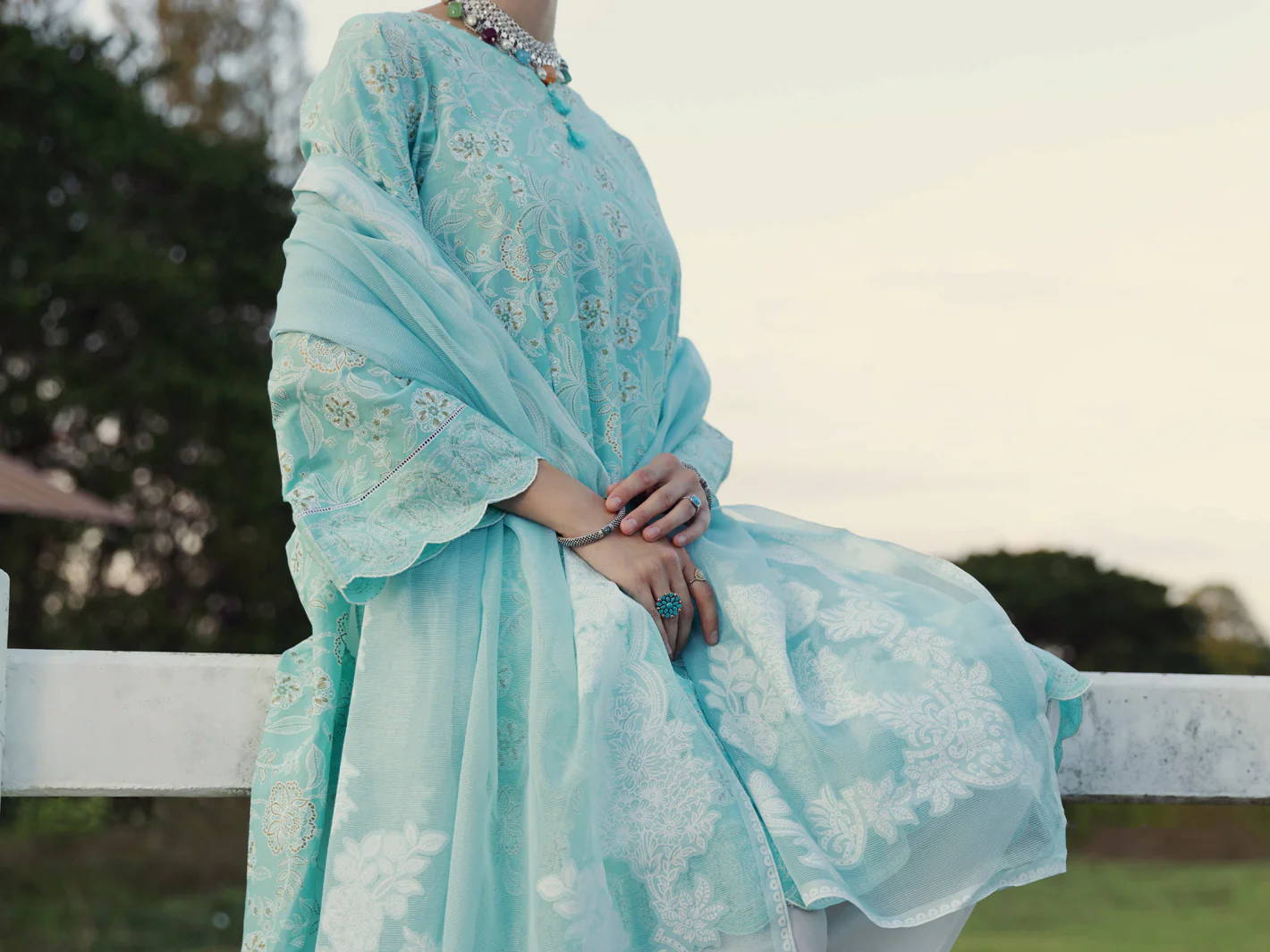 Ferozi Lawn 3 Piece Unstitched - ALP-3PS-1506 - Image 3