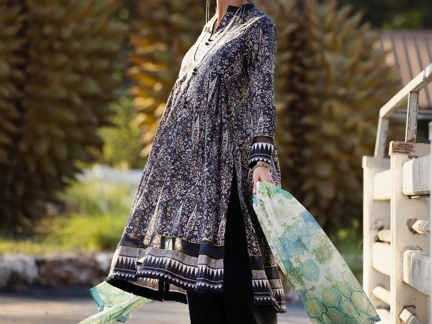 Black & Grey Lawn 3 Piece Unstitched - ALP-3PS-1507 - Image 3