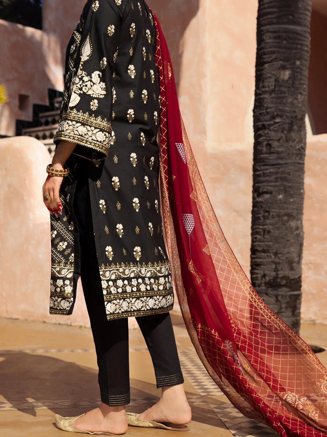 Black Cambric 3 Piece Unstitched - ALP-3PS-1520 - Image 2