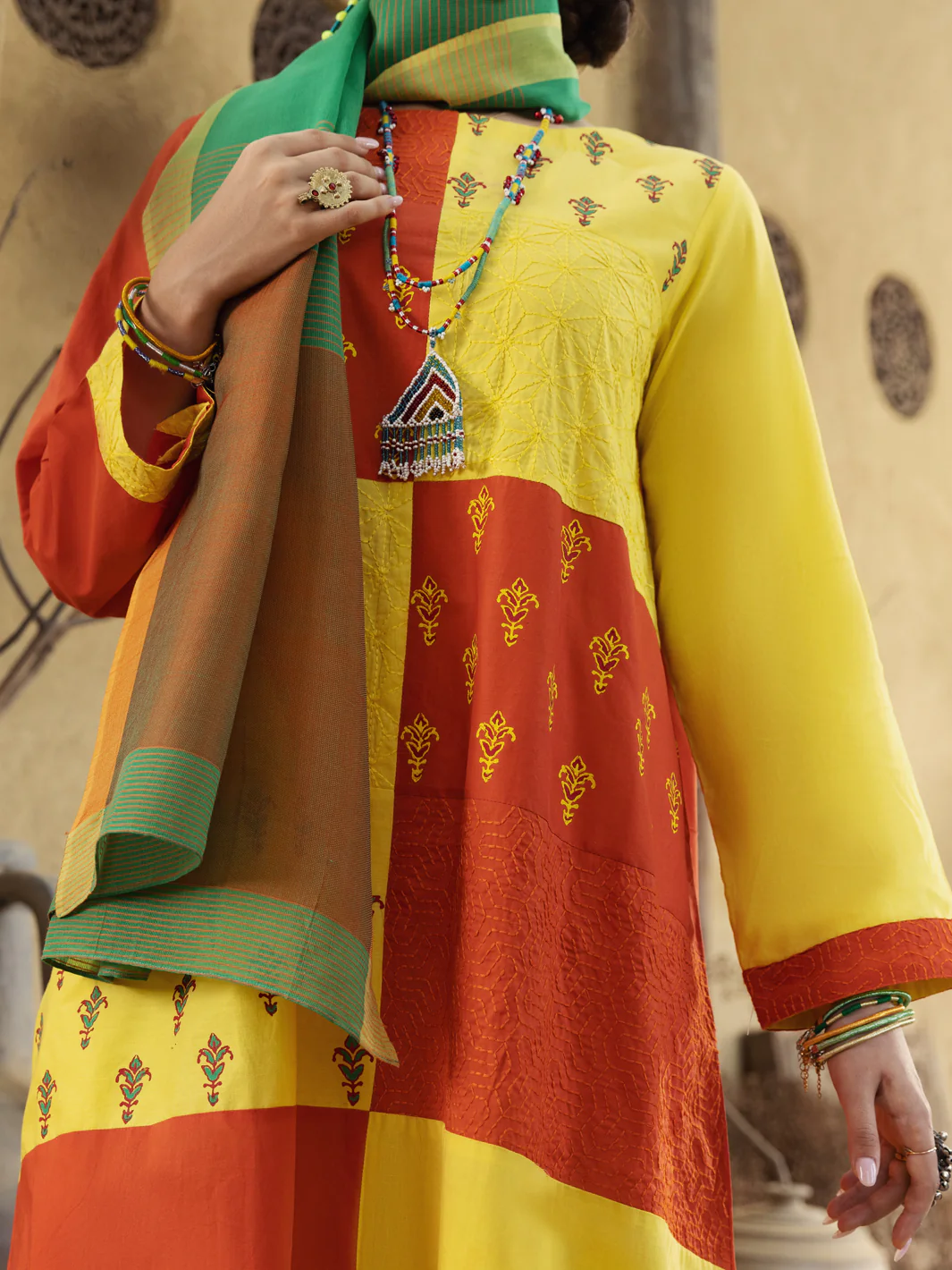 Multicolor Lawn 3 Piece Unstitched - ALP-3PS-1585 - Image 2