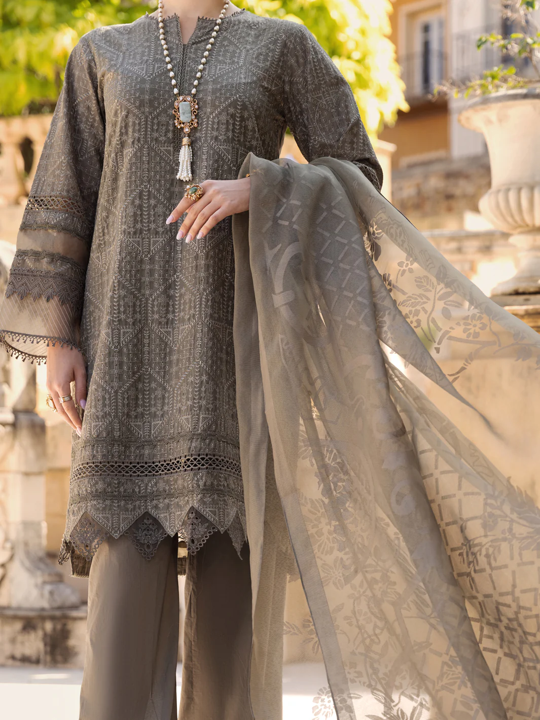 Mehndi Schiffli Lawn 3 Piece Stitched - ALP-3PS-1590 - Image 4
