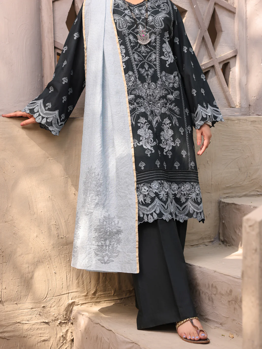 Black Cambric 3 Piece Unstitched - ALP-3PS-1631