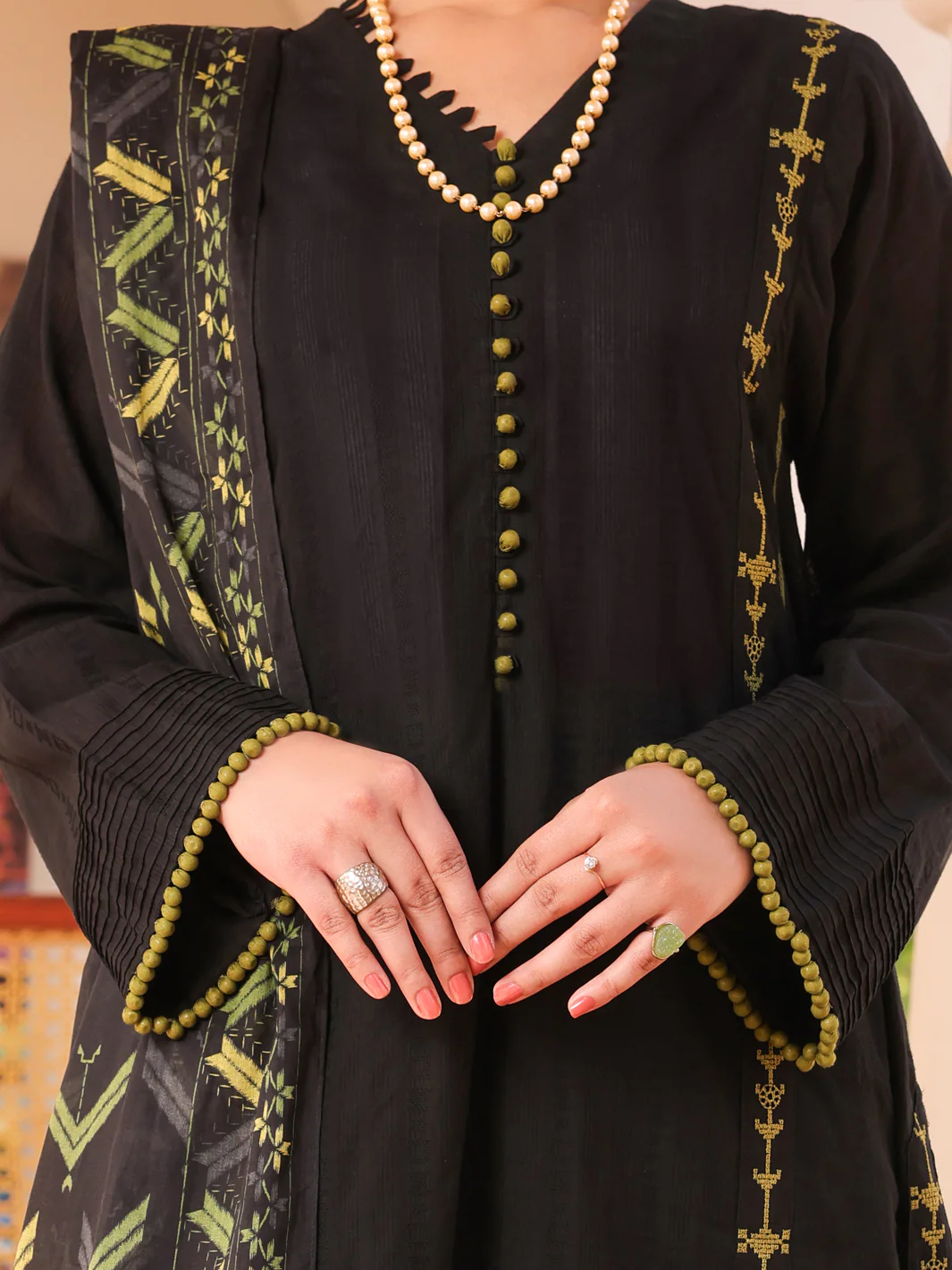 Black Dobby Lino Kara 3 Piece Stitched - ALP-3PS-1671 - Image 3