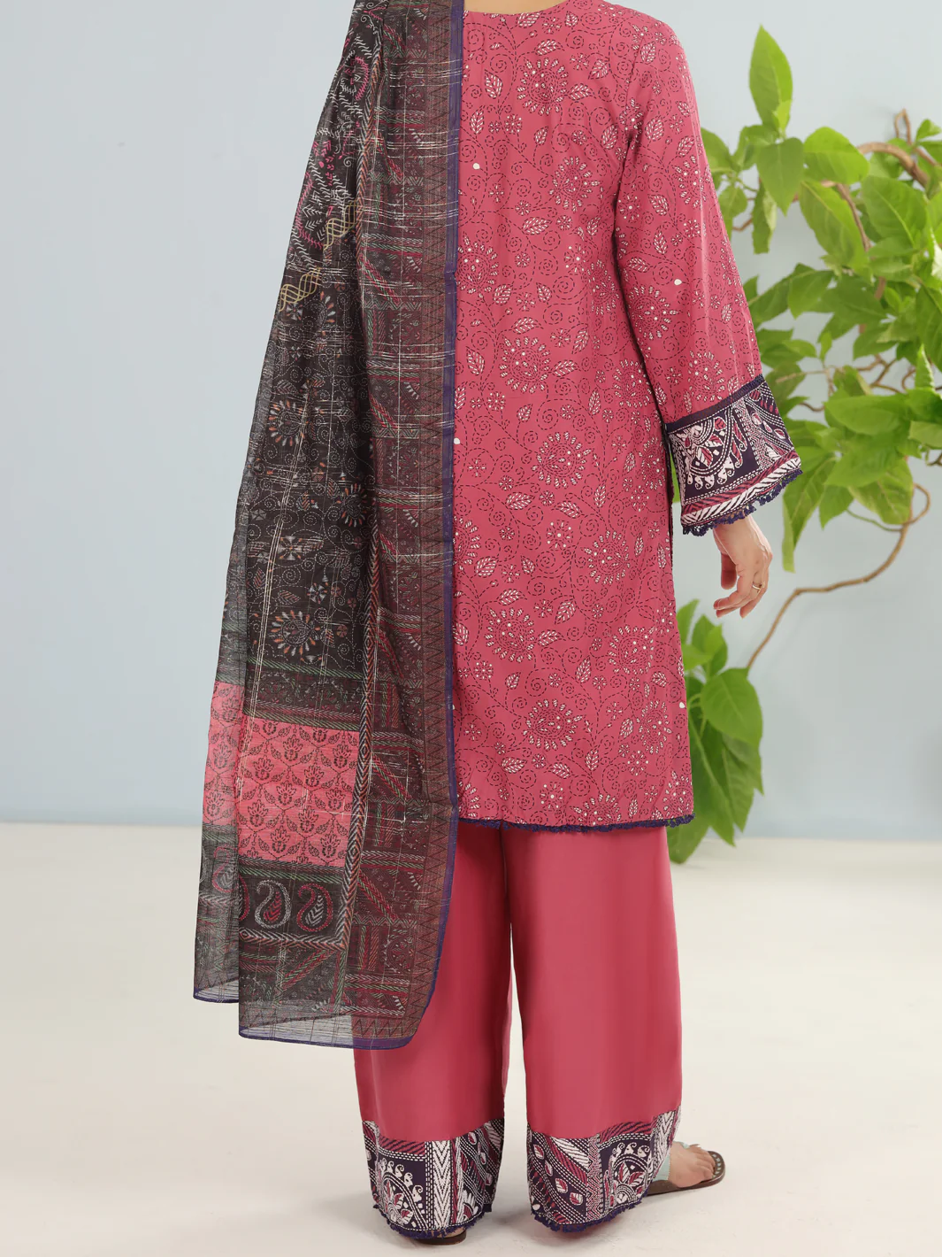 Light Pink Lawn 3Pc Unstitched - ALP-3PS-1902 - Image 2