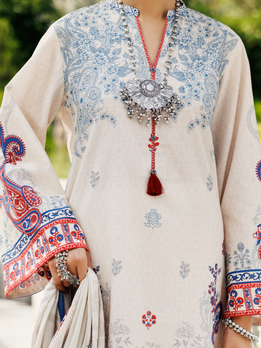 Beige Lawn 3 Piece Stitched - ALP-3PS-2118 - Image 4