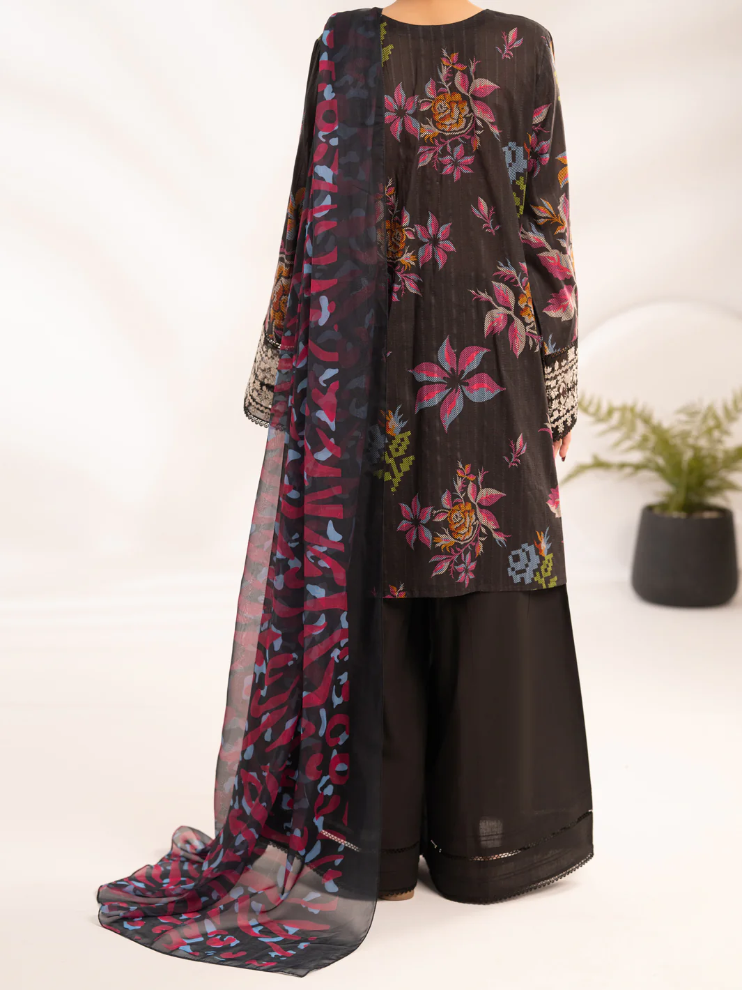 Black Lino Kara Unstitched 3Pc - ALP-3PS-2455 - Image 2