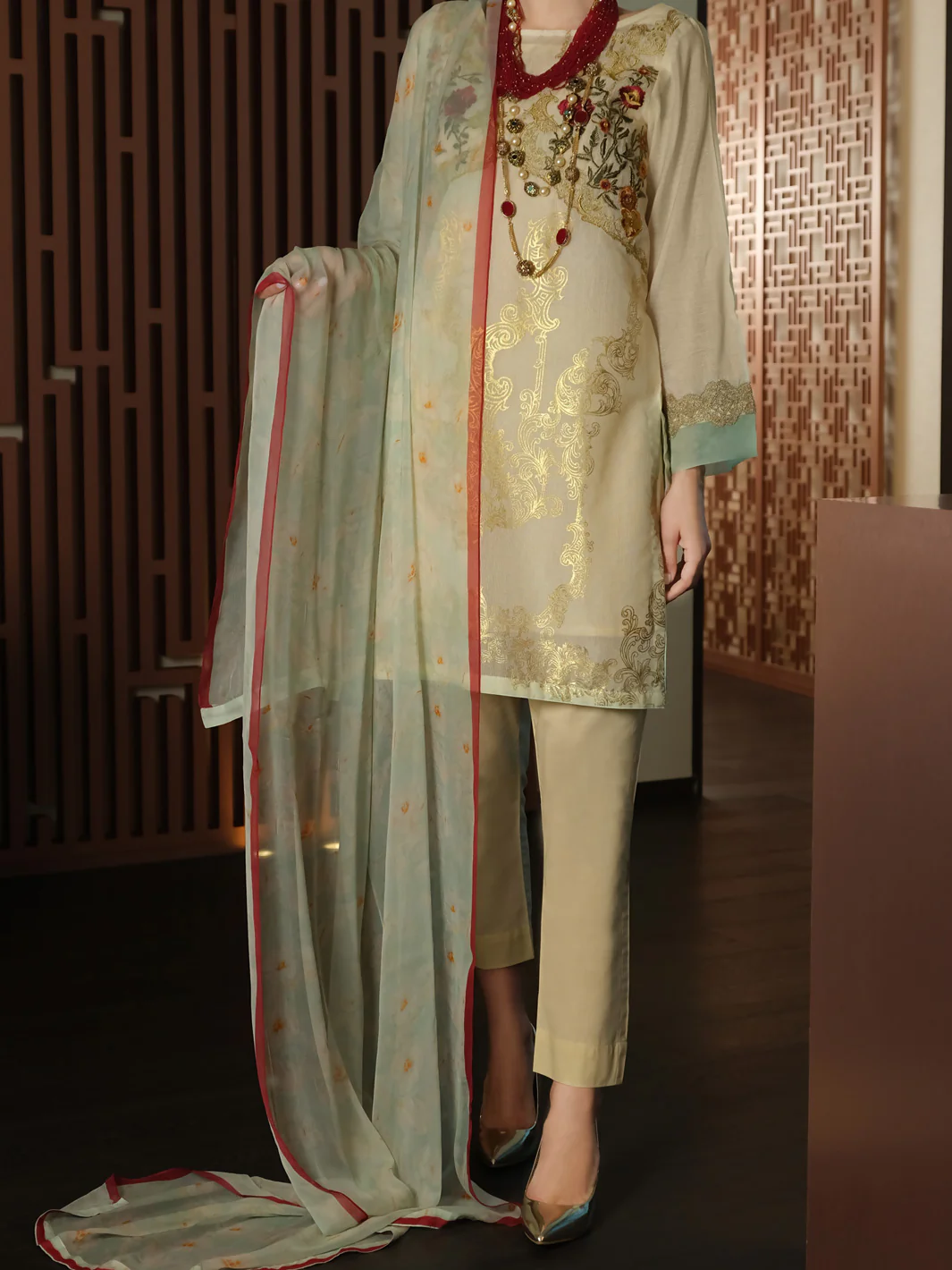 Off White Khaddi Net 3 Piece Unstitched - ALP-3PS-898