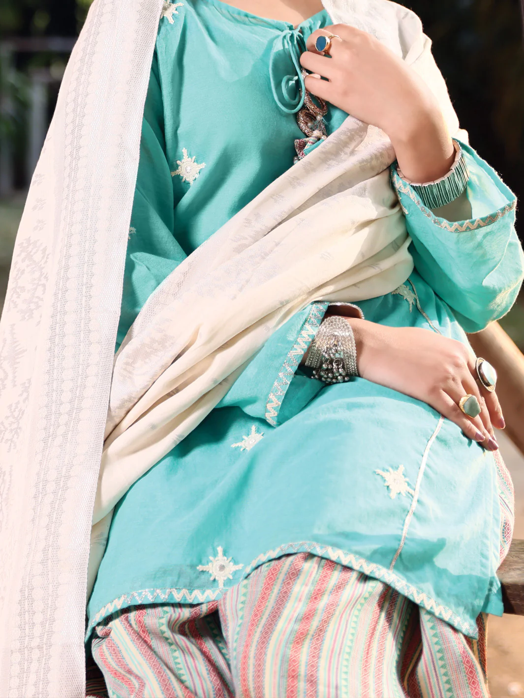 Ferozi Viscose 3 Piece Stitched - ALP-3PS-949 - Image 2