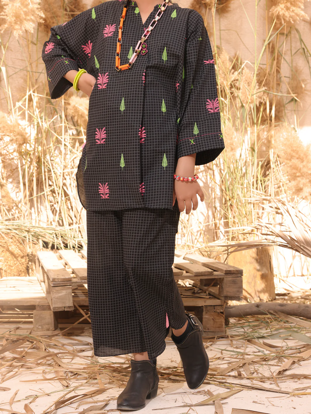 Black Lawn 2 Piece Stitched - ALT-2PS-LKS-1030 - Image 4