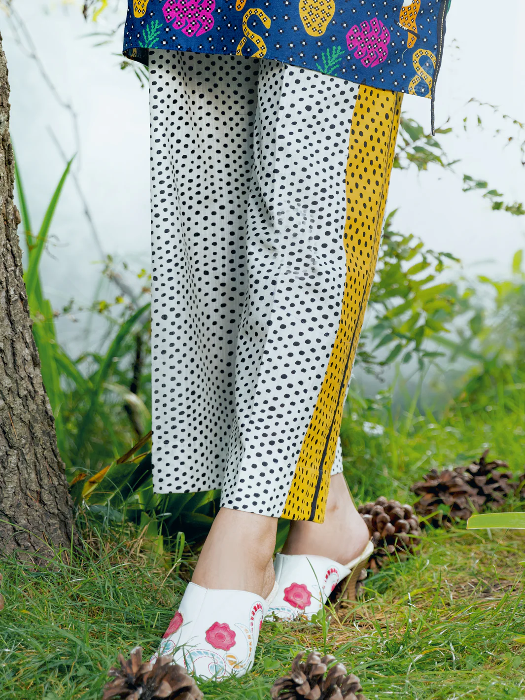 Teal Khaddar 2 Piece Stitched - AWP-2PS-LKS-610 - Image 4