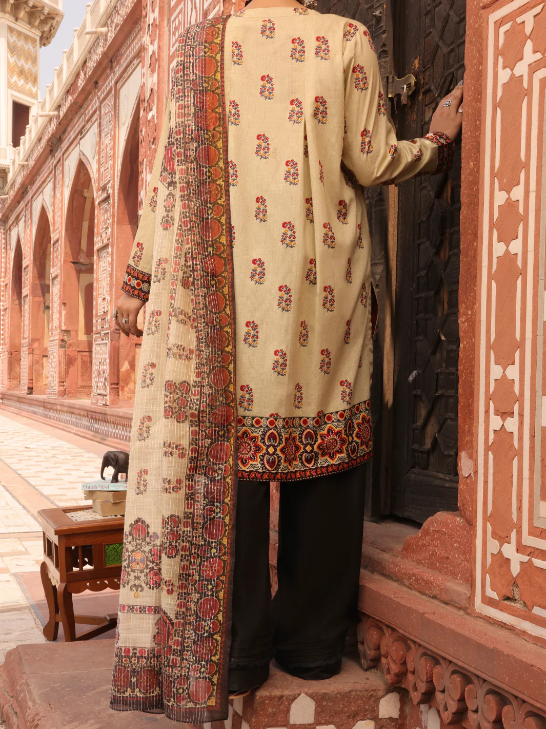 Ivory Cambric 3 Piece Stitched - AWP-3PS-409 - Image 2