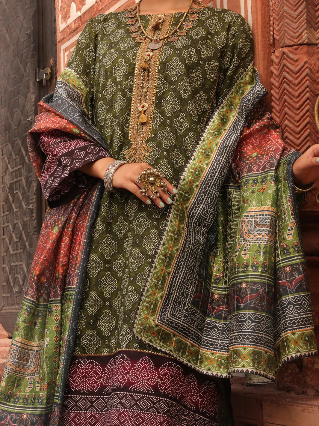 Green Cambric Unstitched 3 Piece - AWP-3PS-410 - Image 3