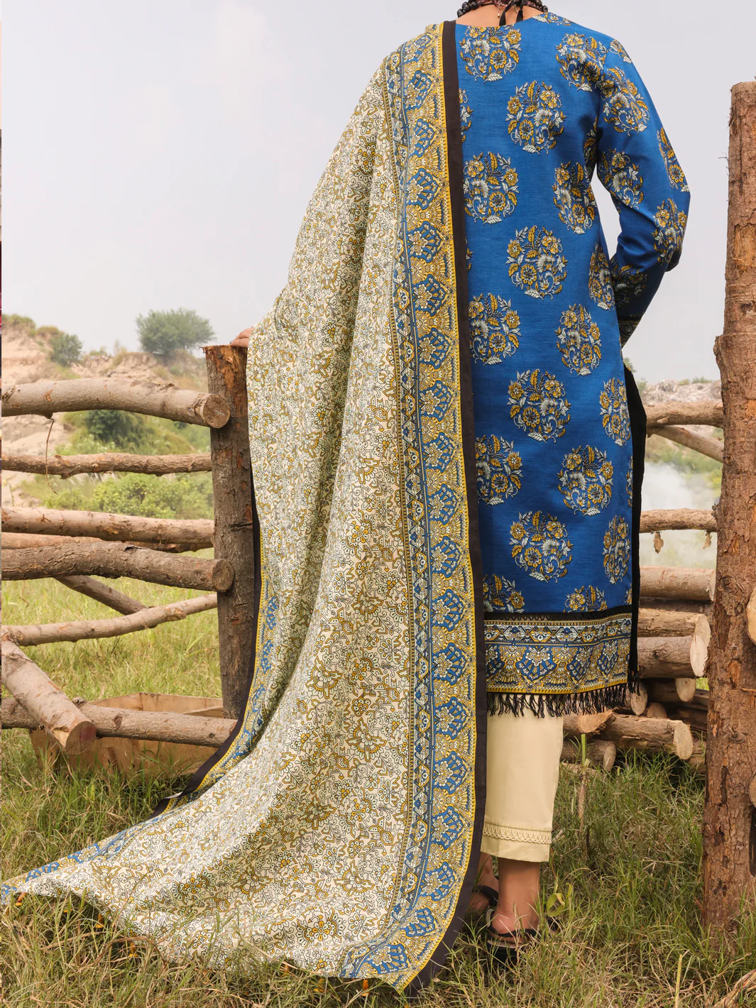 Blue Khaddar Unstitched 3 Piece - AWP-3PS-514 - Image 2
