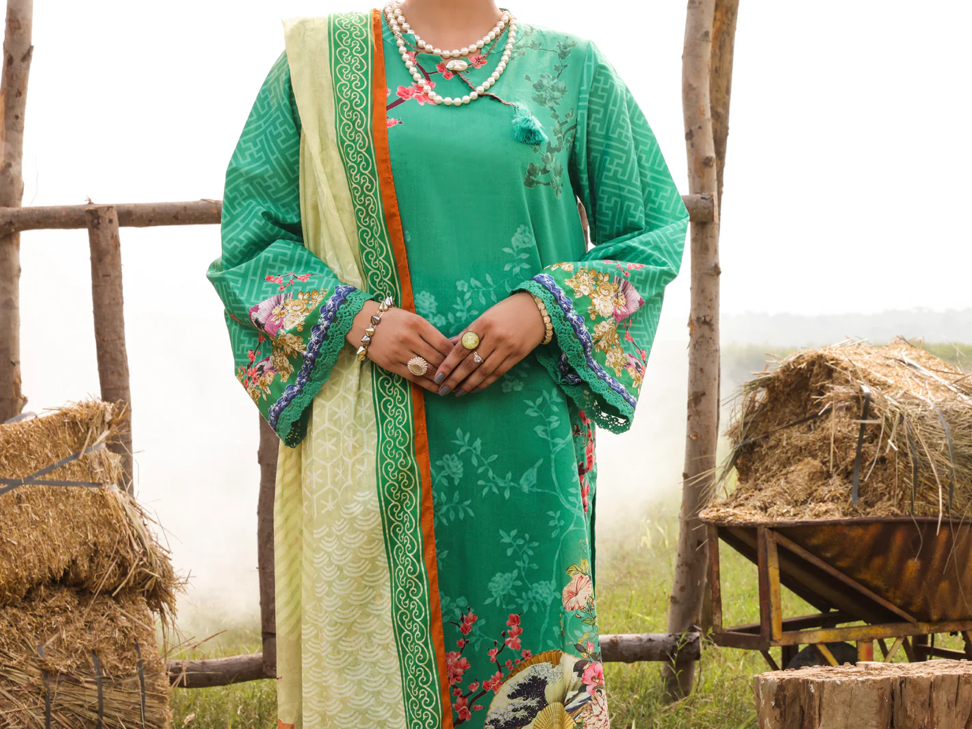 Green Cambric Unstitched 3 Piece - AWP-3PS-519 - Image 4