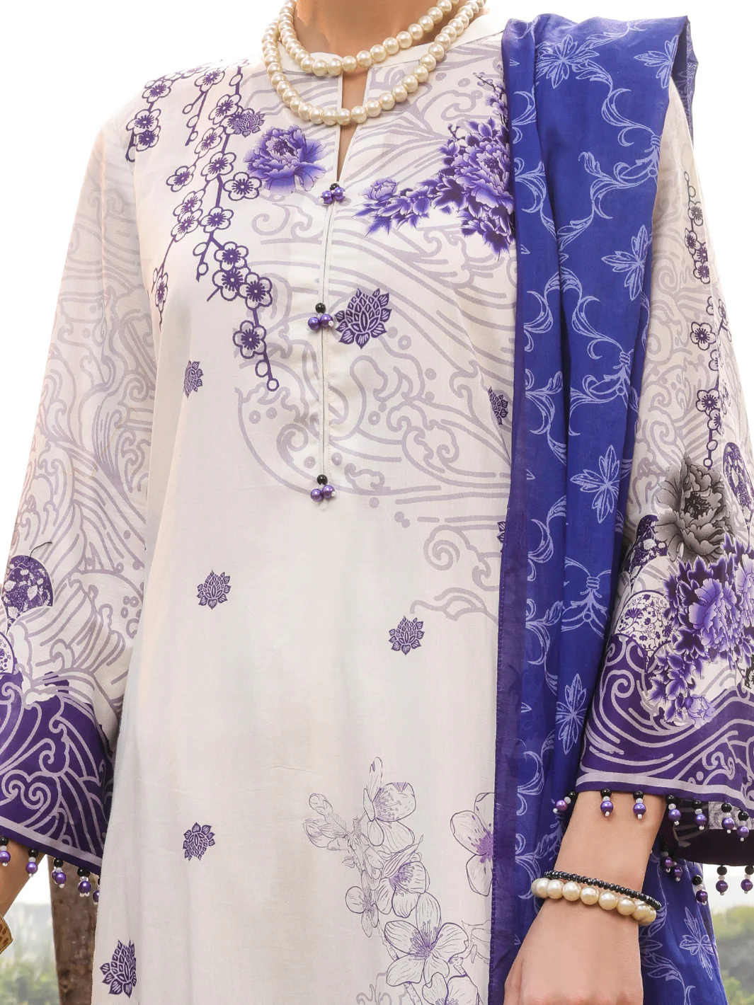 Grey Cambric Unstitched 3 Piece - AWP-3PS-520 - Image 3