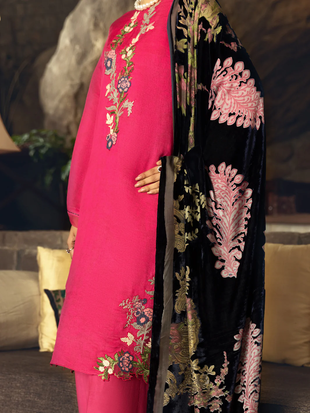 Pink Jacquard 3Pc Stitched - AWP-3PS-541 - Image 4