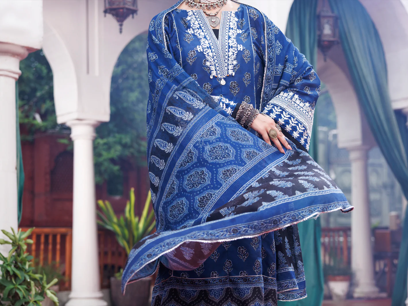 Blue Cambric 3Pc Unstitched - AWP-3PS-741B - Image 4